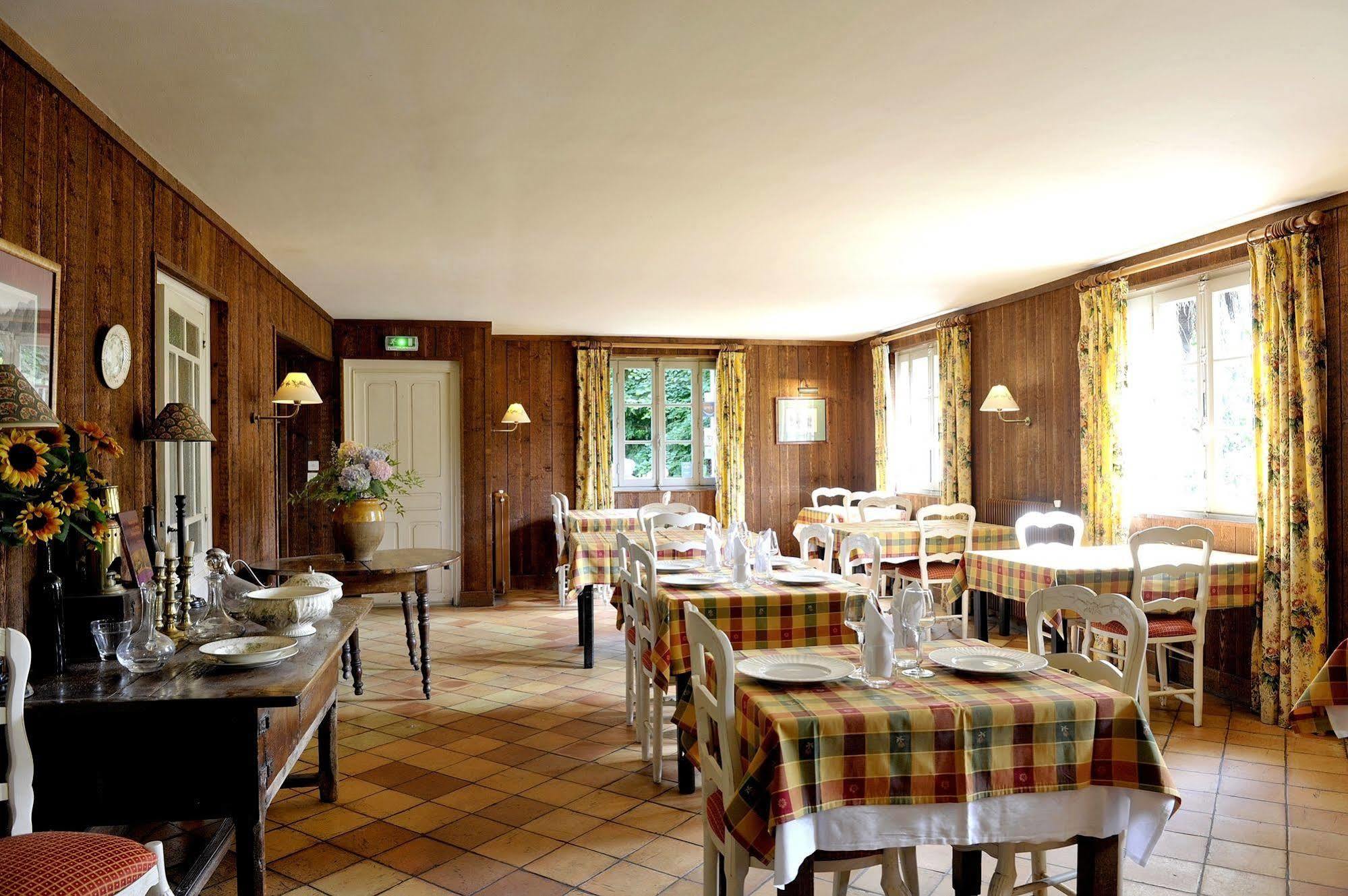 Hotel Les Bains De Secours Sévignacq-Meyracq Екстериор снимка