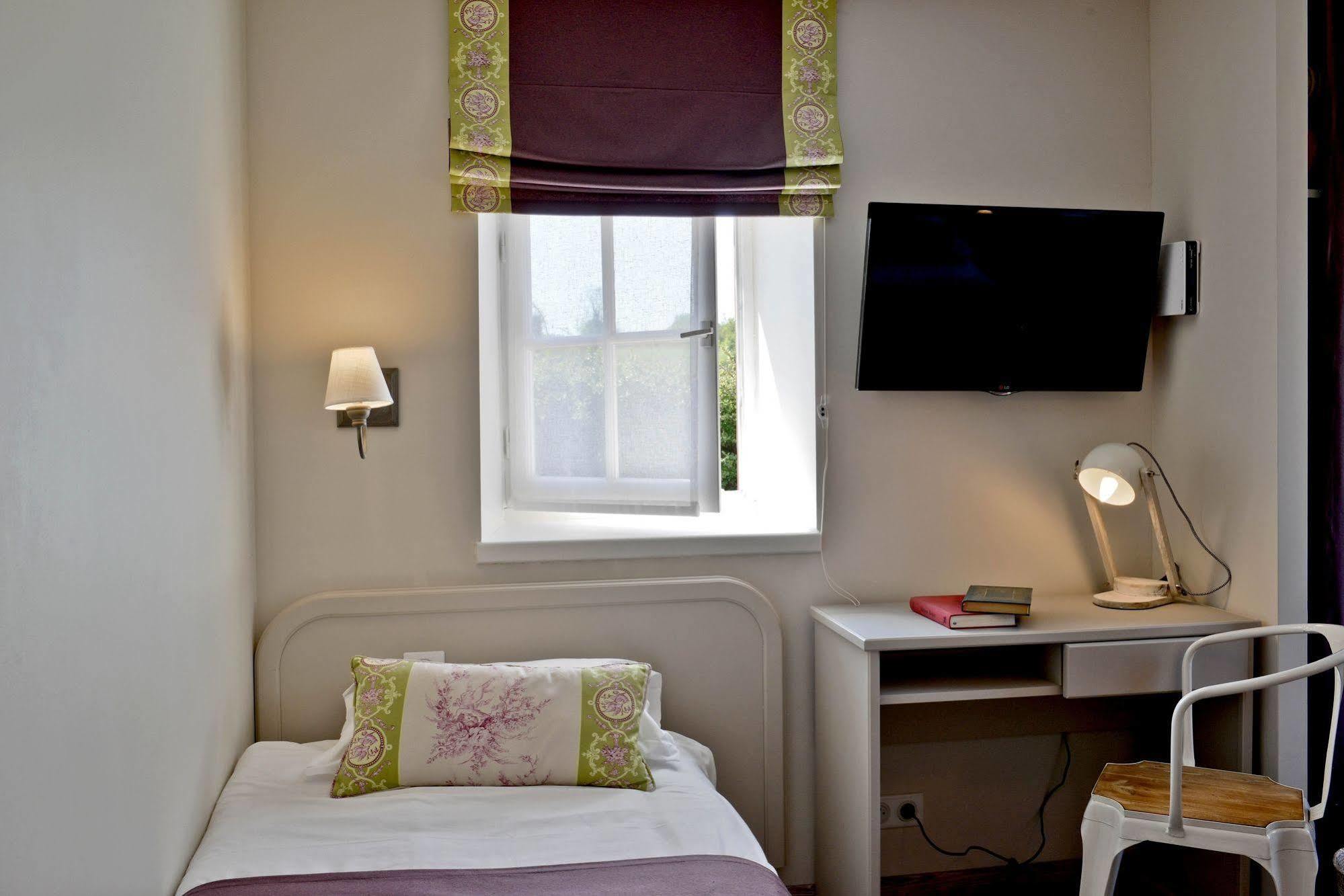 Hotel Les Bains De Secours Sévignacq-Meyracq Екстериор снимка
