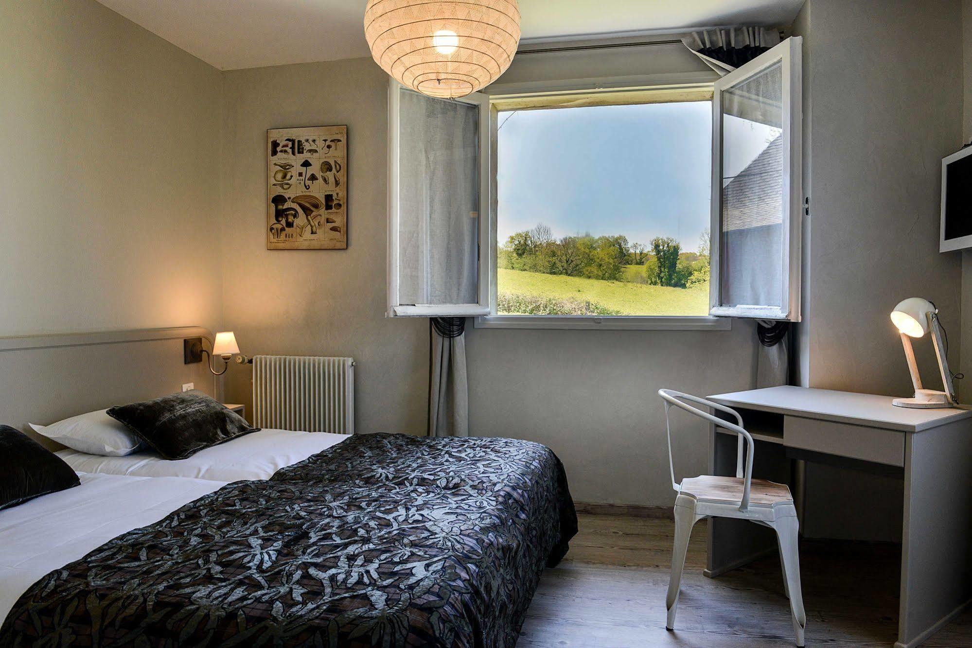 Hotel Les Bains De Secours Sévignacq-Meyracq Екстериор снимка